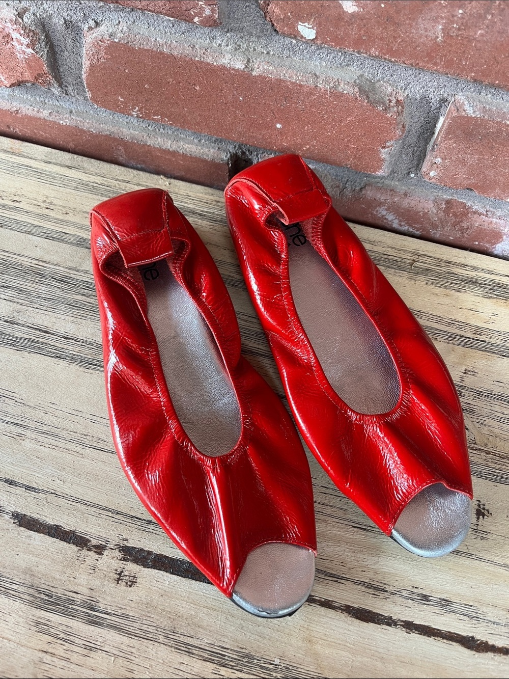 Arche Made in France 🇫🇷 Red Patent Leather Peep-Toe Ballet Flats 🥿 Sz 39